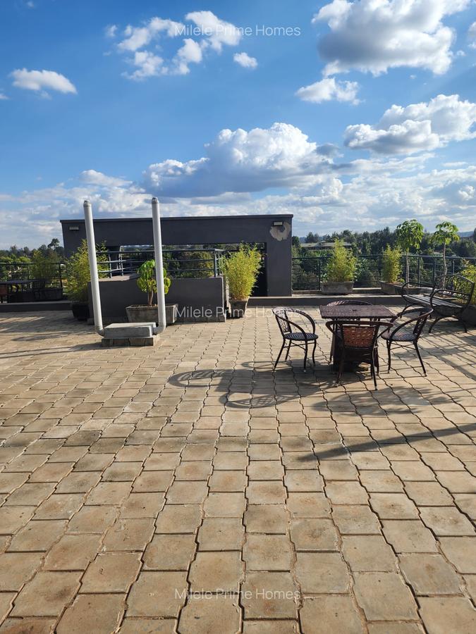 3 Bed Apartment with En Suite at Isk - 6