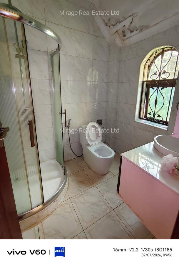 5 Bed Villa with En Suite in Lavington - 10
