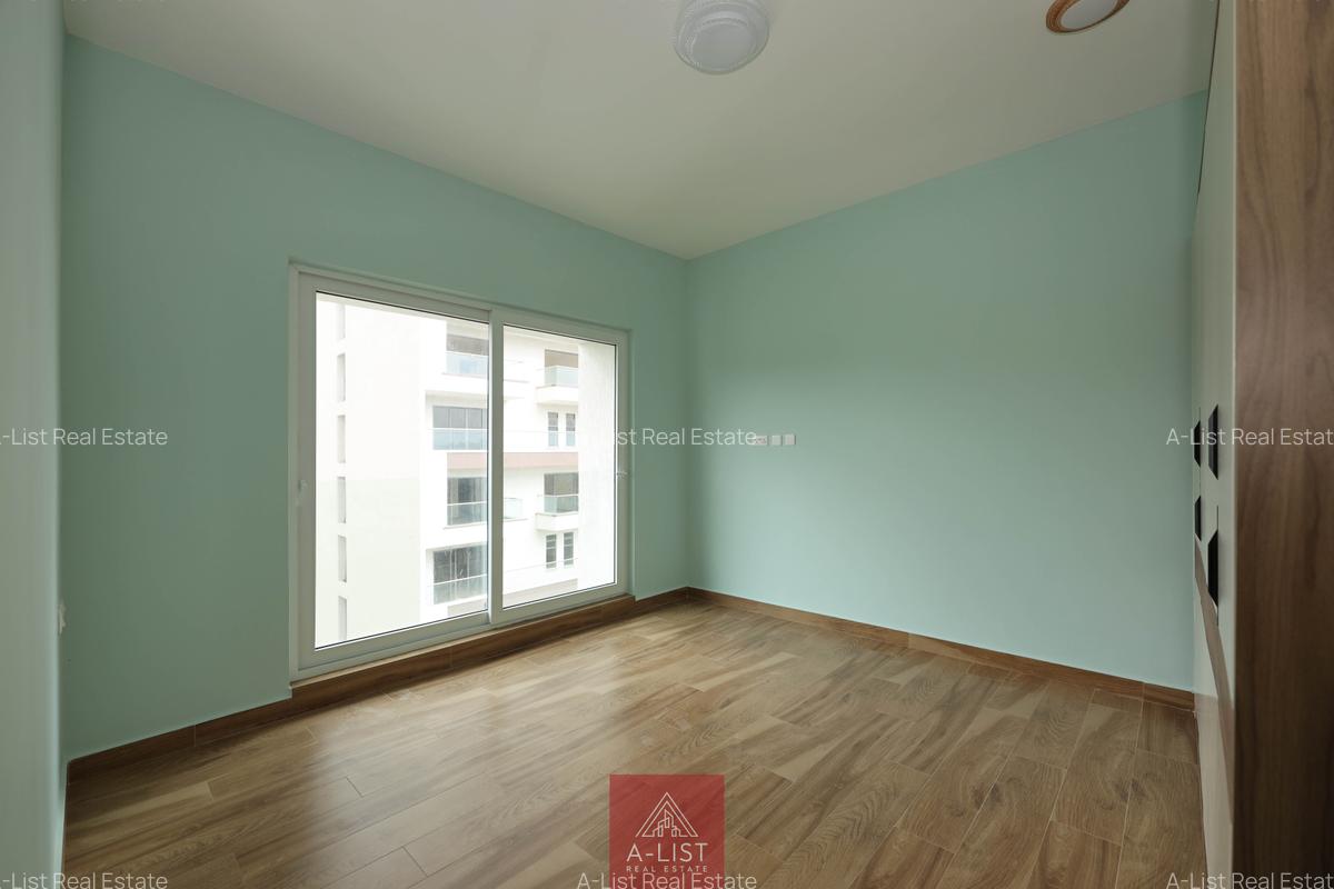 2 Bed Apartment with En Suite at 4Th Parklands - 4