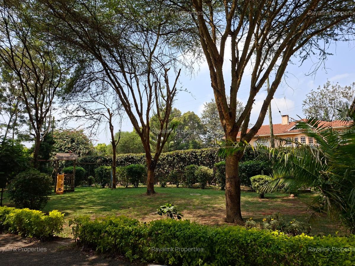 3 Bed House with En Suite at Karen - 2