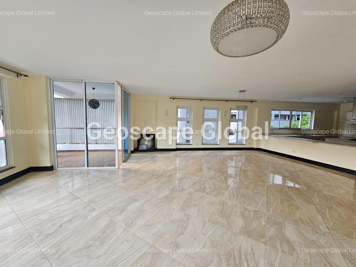 4 Bed Apartment with En Suite in Westlands Area - 4