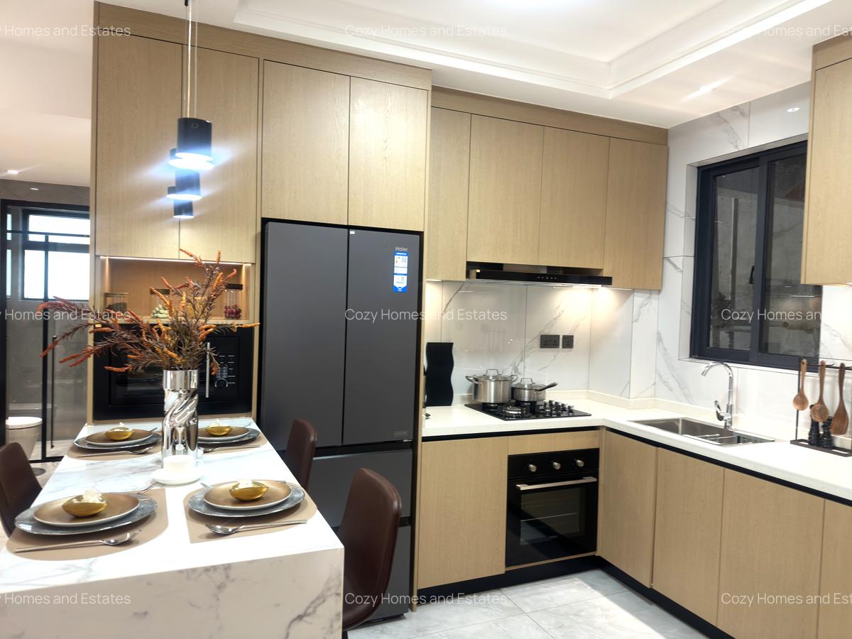 1 Bed Apartment with En Suite at Peponi Road - 4