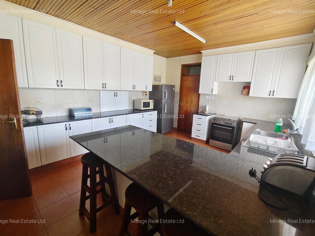 3 Bed Apartment with Swimming Pool in Kilimani - 13