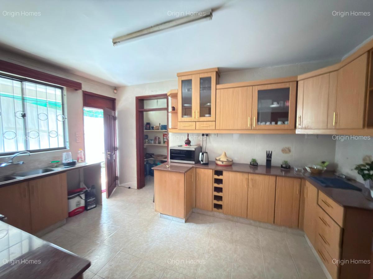 4 Bed Townhouse with En Suite at Westlands - 7