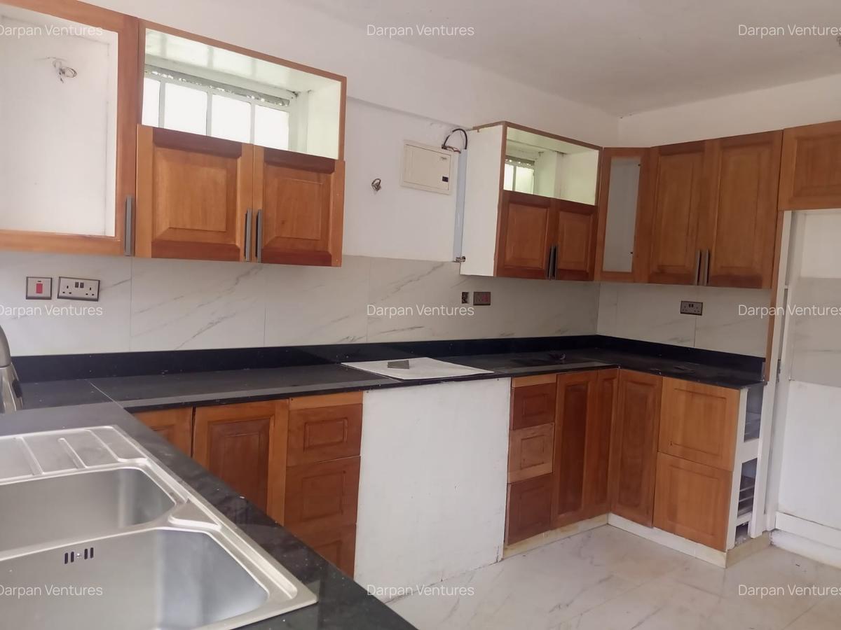 2 Bed House with En Suite in Runda - 3