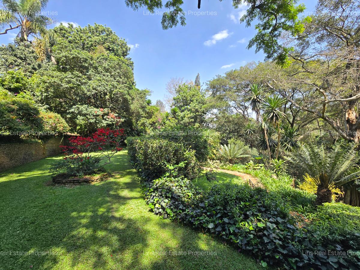 5 Bed House with En Suite in Gigiri - 20