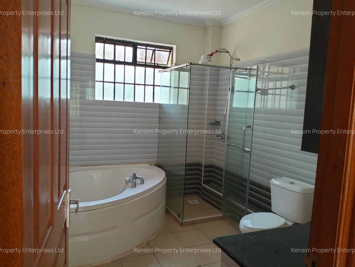 4 Bed Townhouse with En Suite in Kitisuru - 8