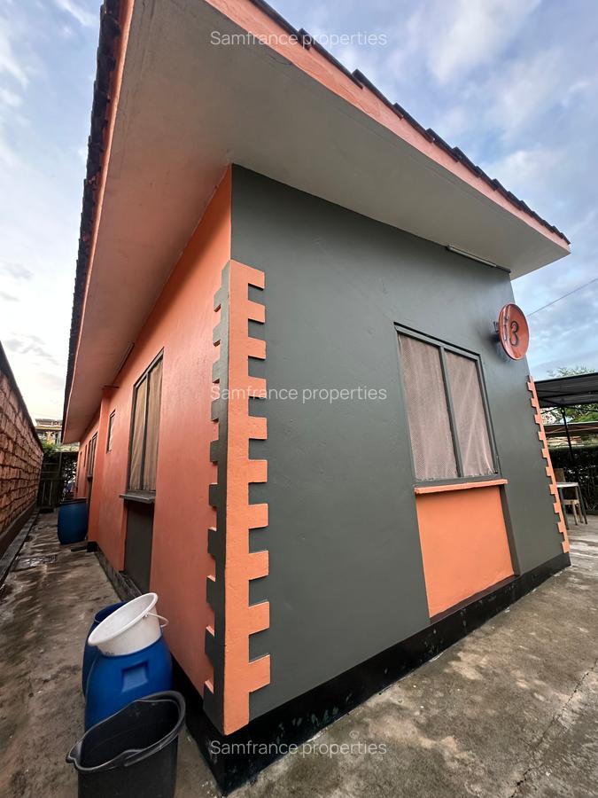 3 Bed Townhouse with En Suite at Vescon - 3