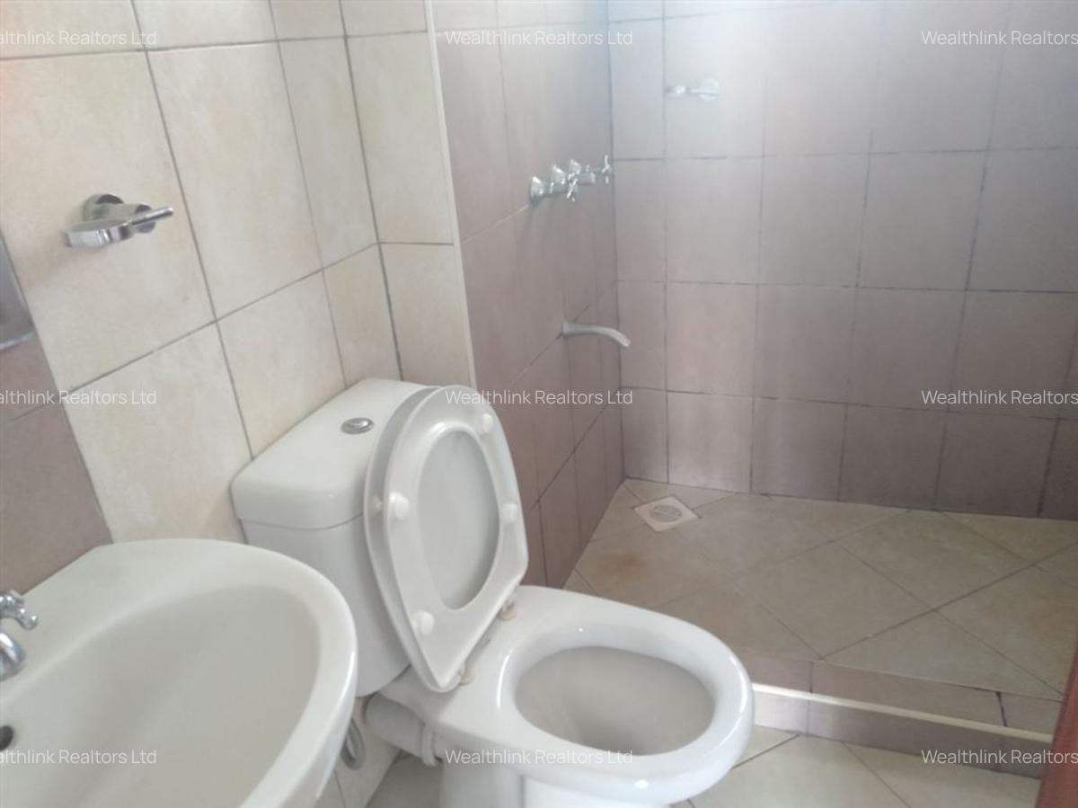 4 Bed Townhouse with En Suite at Five Star Meadows - 11