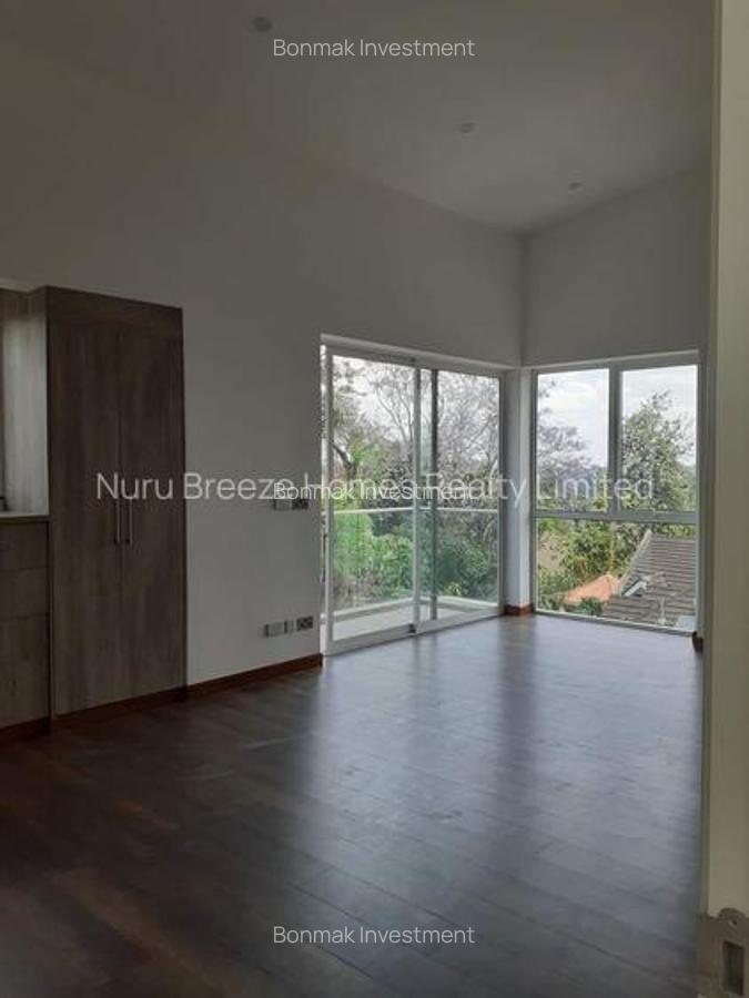 4 Bed Townhouse with En Suite at Karbaserian Avenue - 14