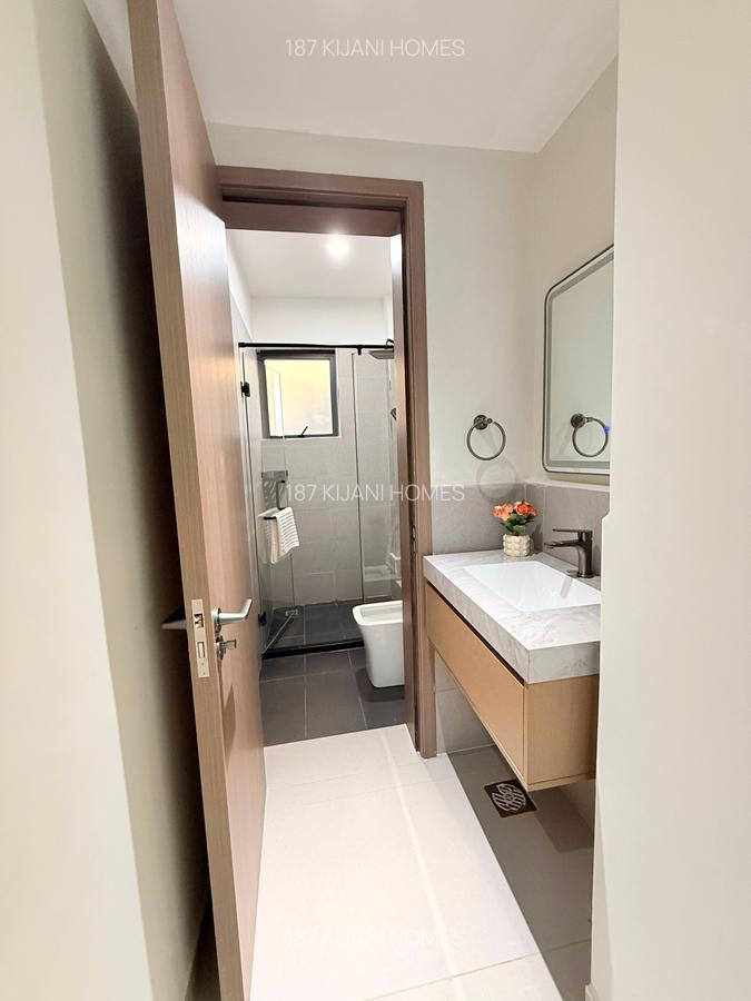 Serviced 2 Bed Apartment with En Suite at Windsor - 6