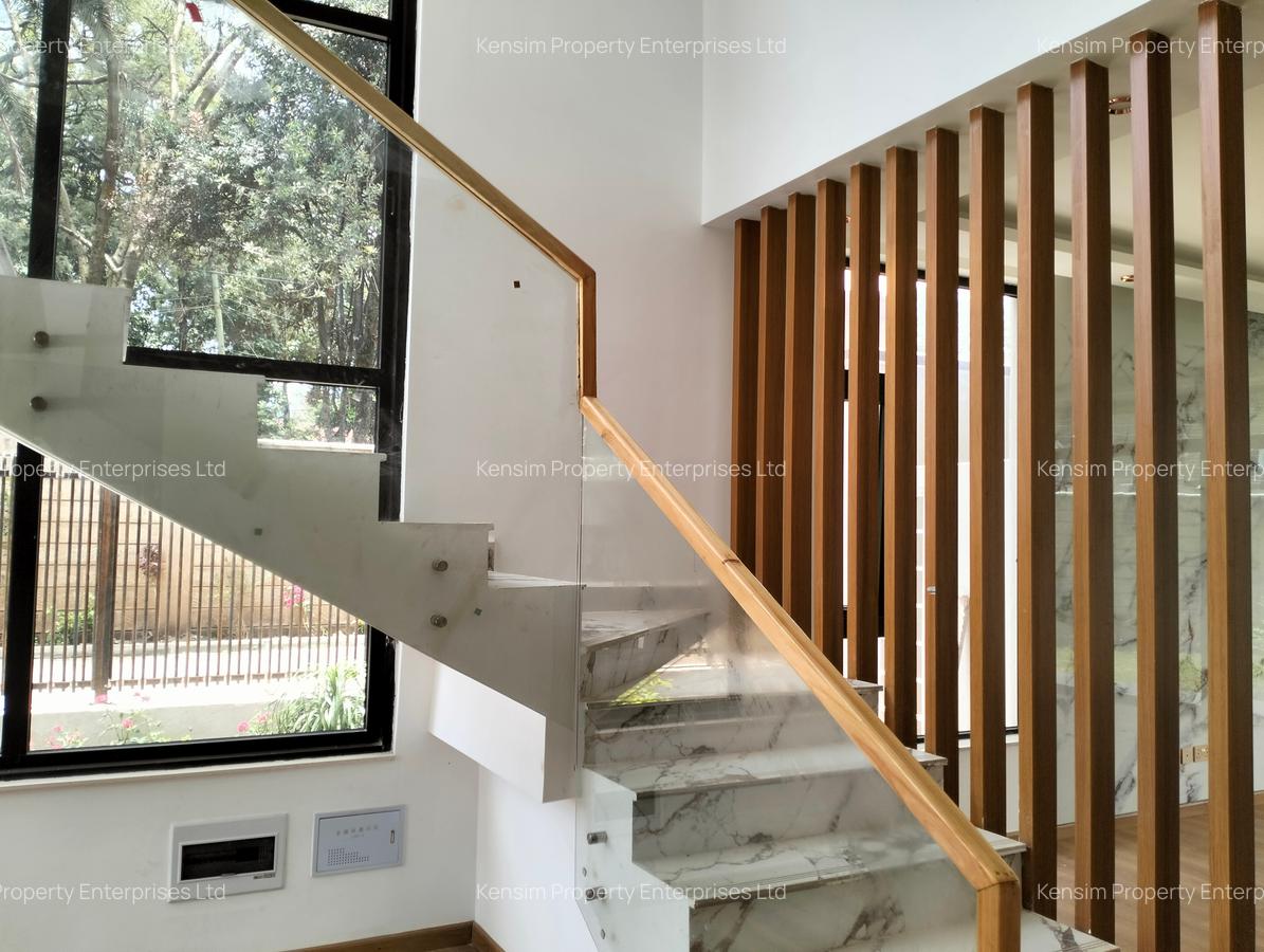 5 Bed Townhouse with En Suite in Lavington - 15