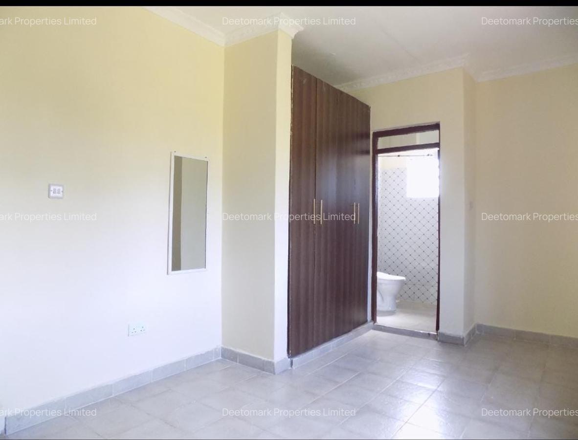 5 Bed House with En Suite at Nanyuki - 12