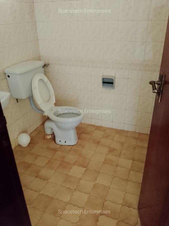 5 Bed House with Staff Quarters in Nyari - 12