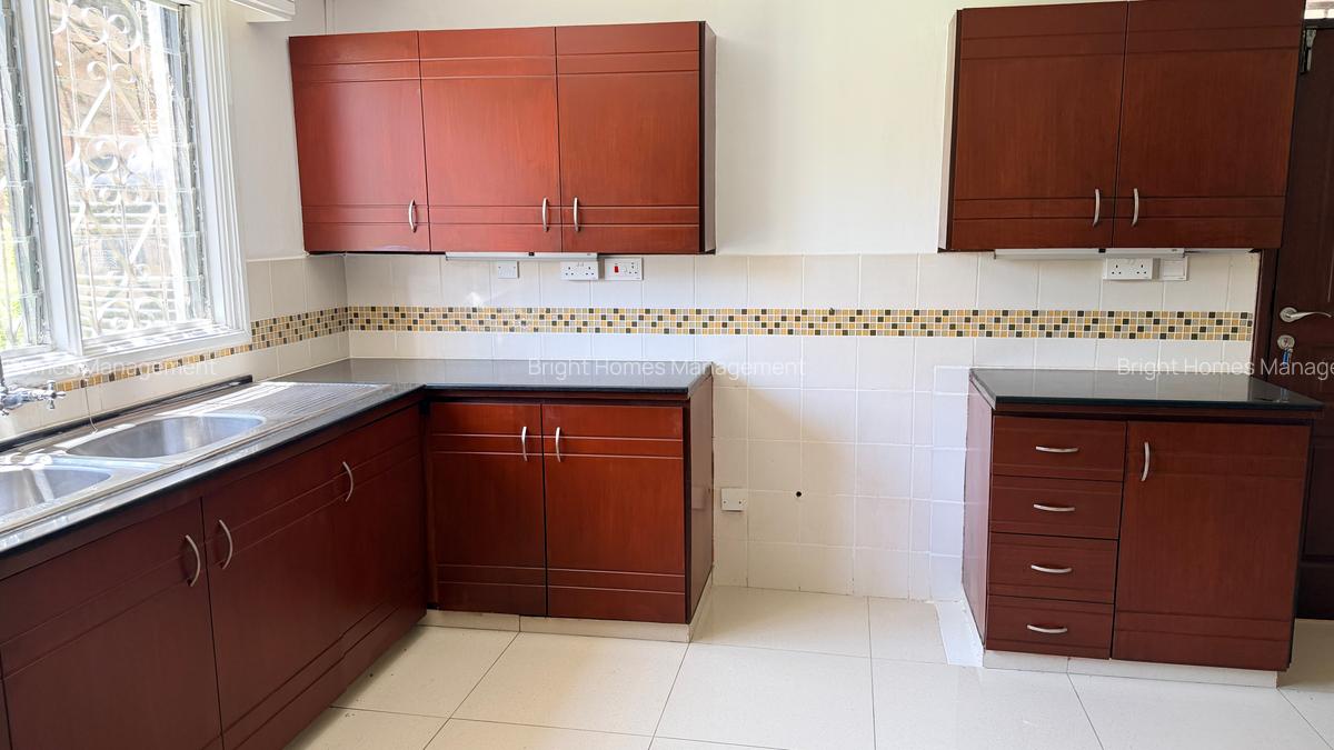 4 Bed Townhouse with En Suite in Muthaiga - 13