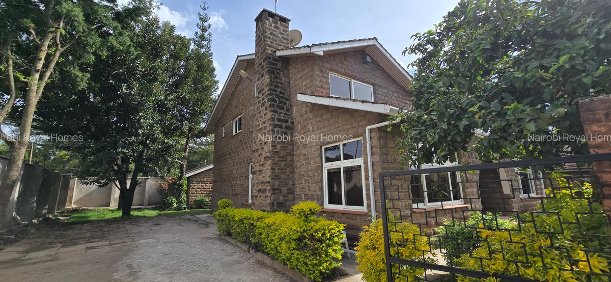 4 Bed Townhouse with En Suite at Lavington Off Convent Drive - 5