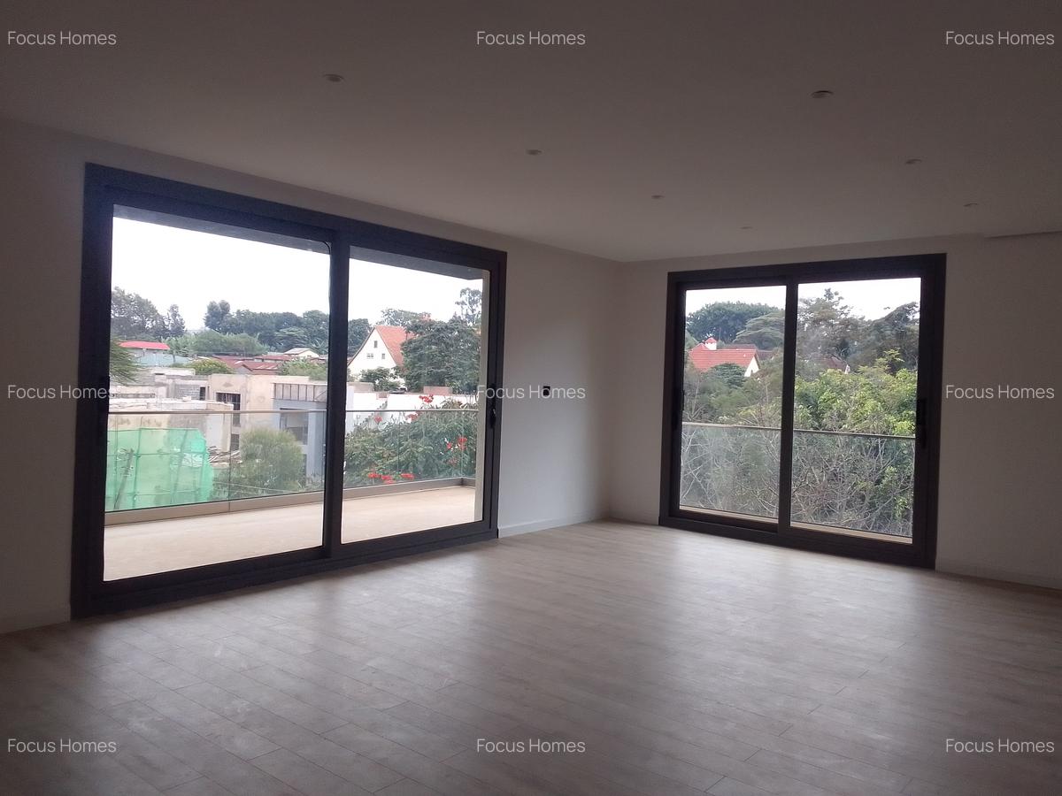 5 Bed Townhouse with En Suite in Lavington - 9