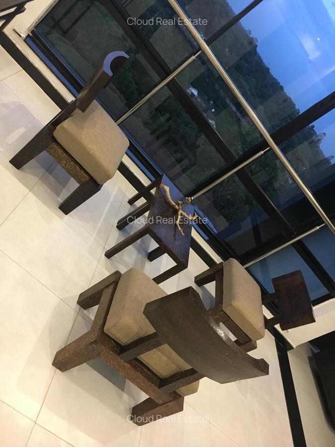 4 Bed Apartment with Lift in Parklands - 4