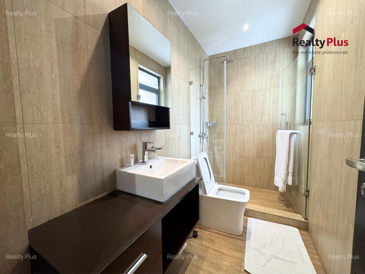Serviced 2 Bed Apartment with En Suite at Dennis Pritt Road - 7