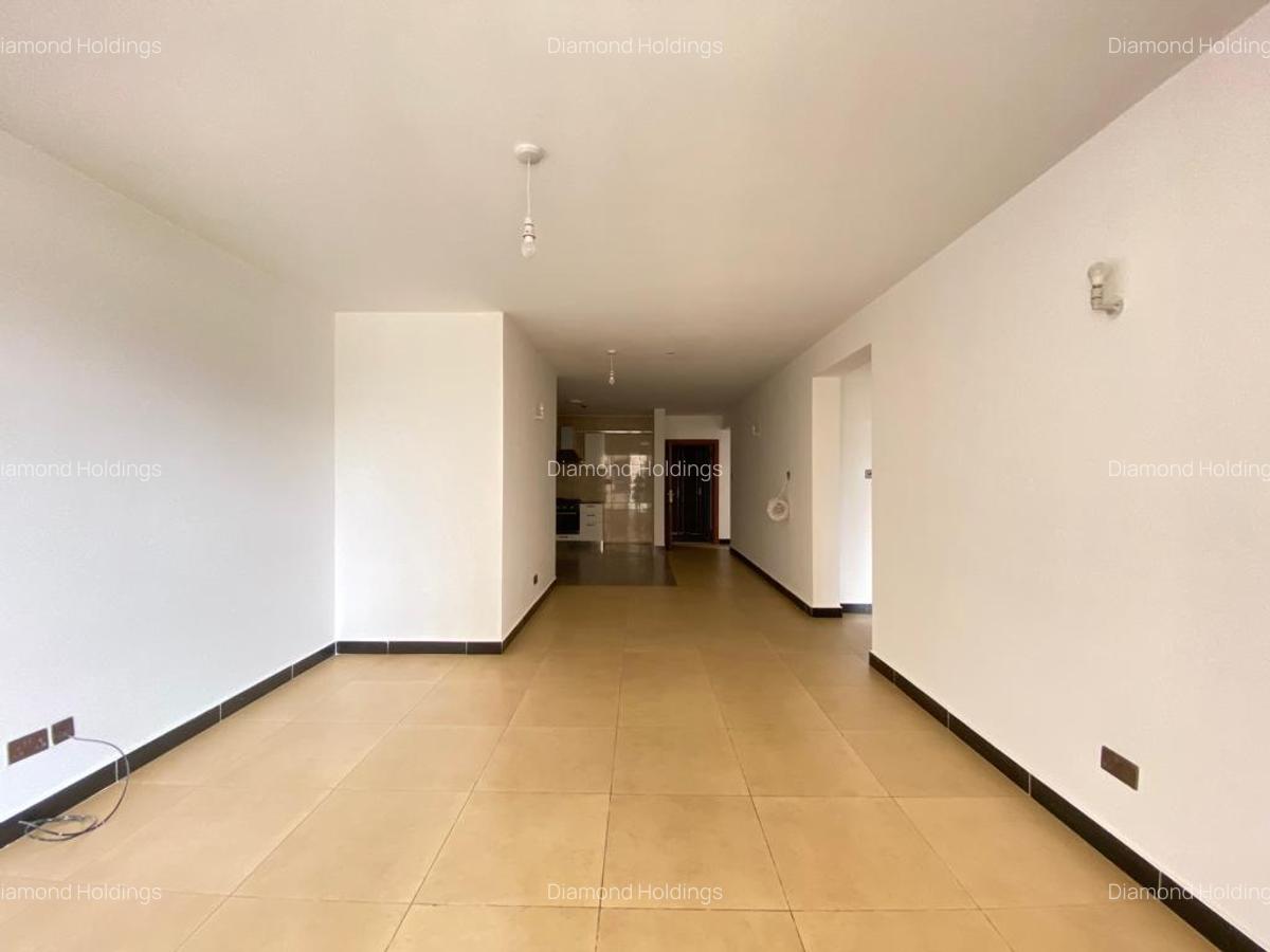 3 Bed Apartment with En Suite at Parklands - 4