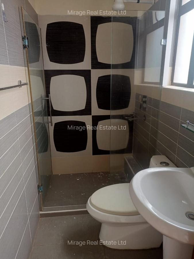 3 Bed Apartment with En Suite in Kilimani - 16