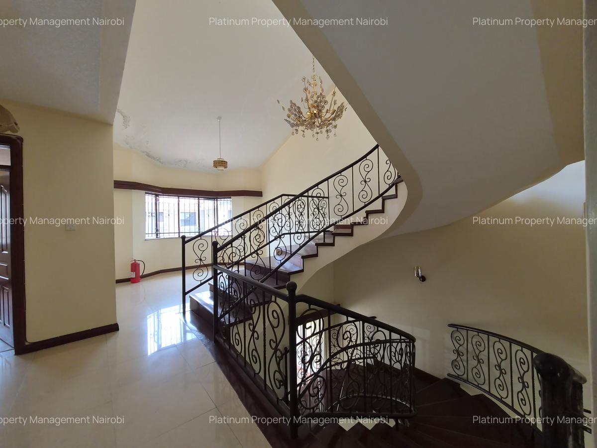 4 Bed House with En Suite at Grevillea Grove - 11