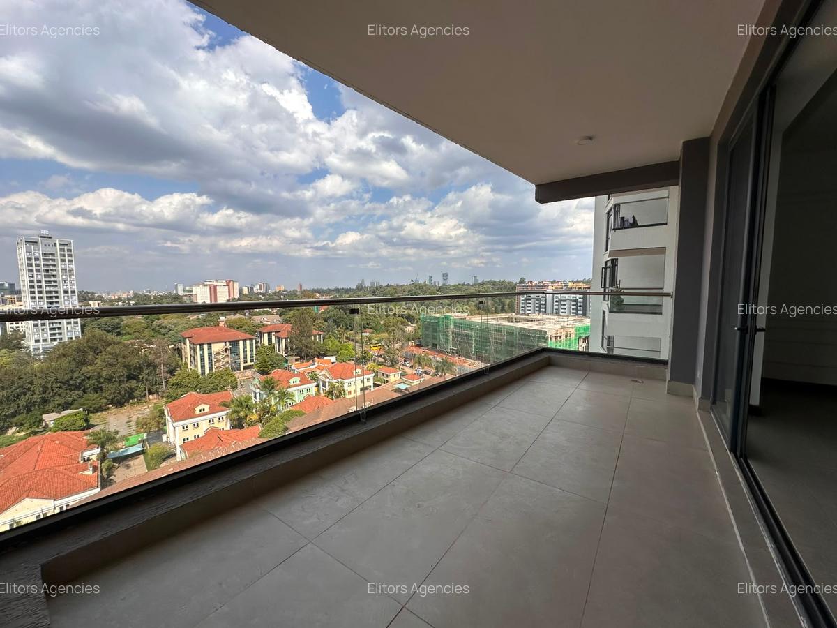3 Bed Apartment with En Suite at Riverside Drive - 10