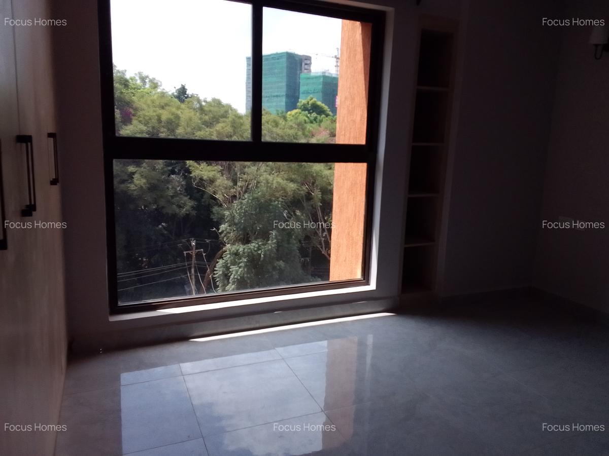 2 Bed Apartment with En Suite in Westlands Area - 10