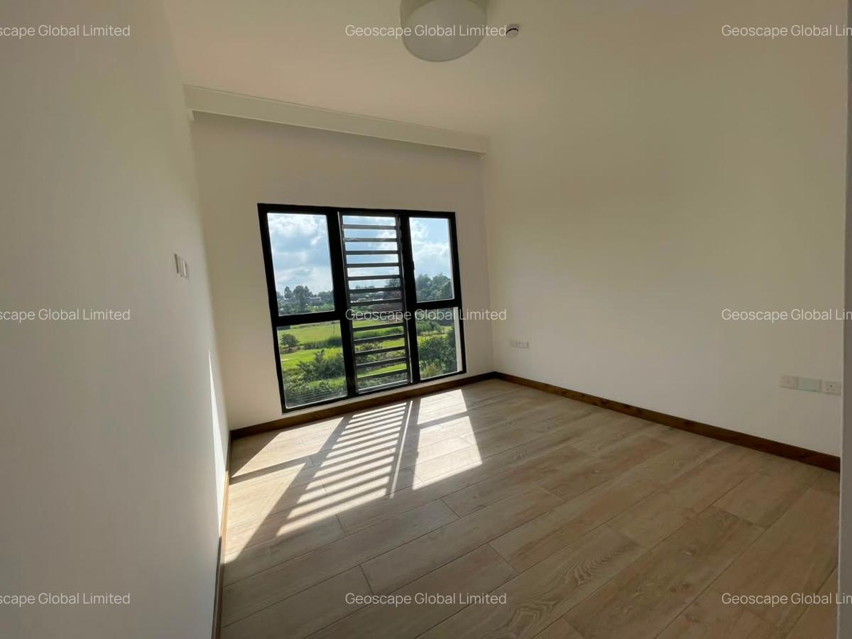 2 Bed Apartment with En Suite in Rosslyn - 6