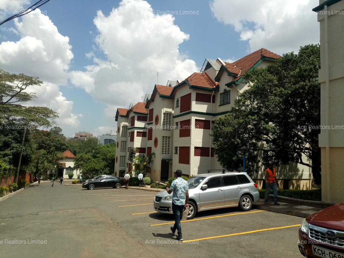 3 Bed Apartment with En Suite at Milimani Nairobi - 7