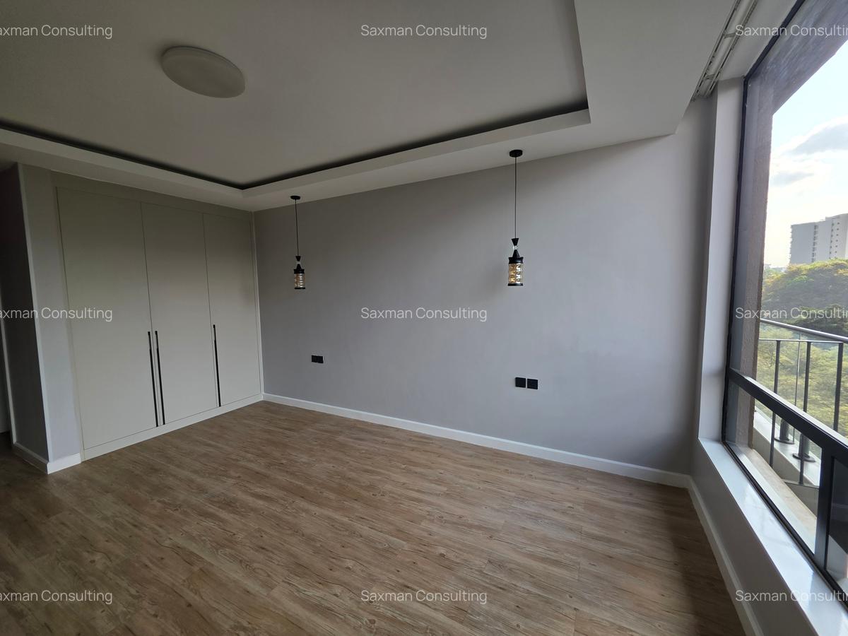 3 Bed Apartment with En Suite in Westlands Area - 4