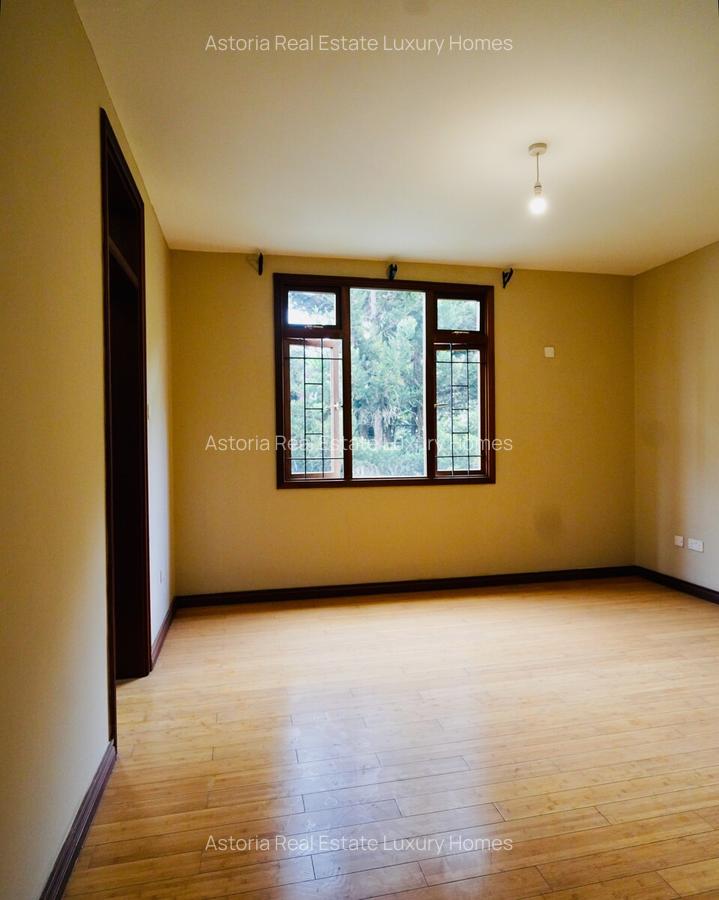 3 Bed Apartment with En Suite at 2026-536 3 Bed - 19
