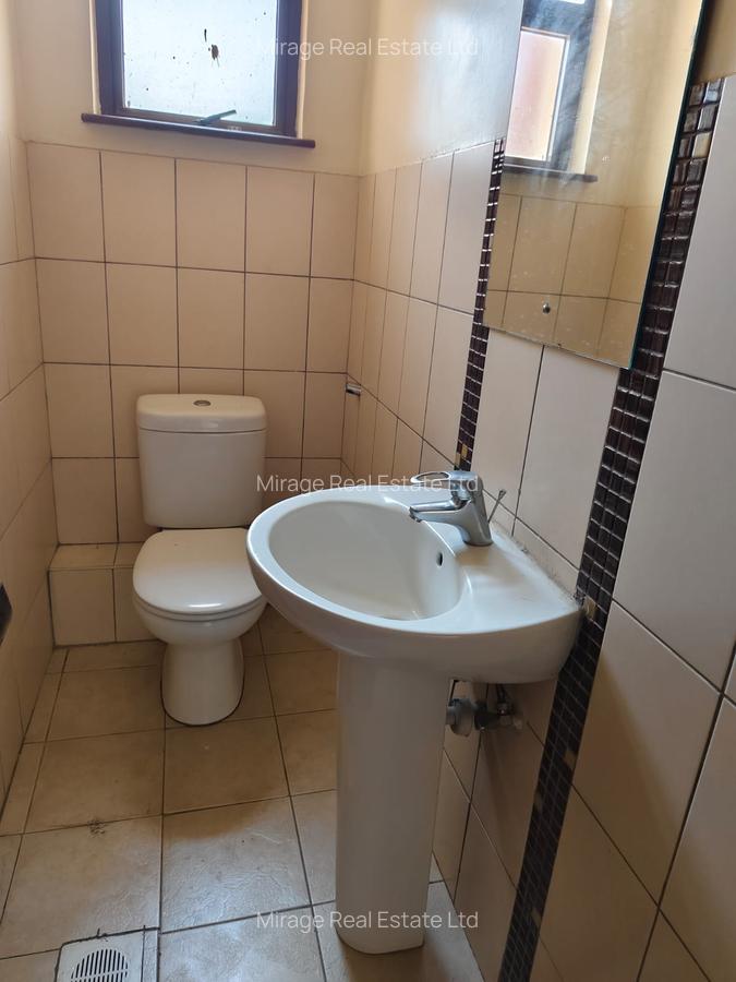 3 Bed Apartment with En Suite in Kilimani - 2