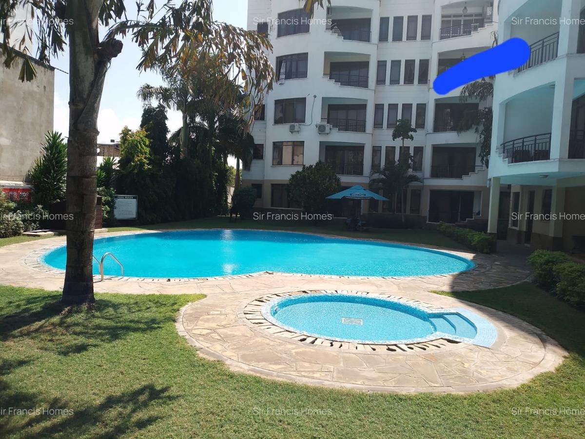 Serviced 2 Bed Apartment with En Suite in Nyali Area - 9