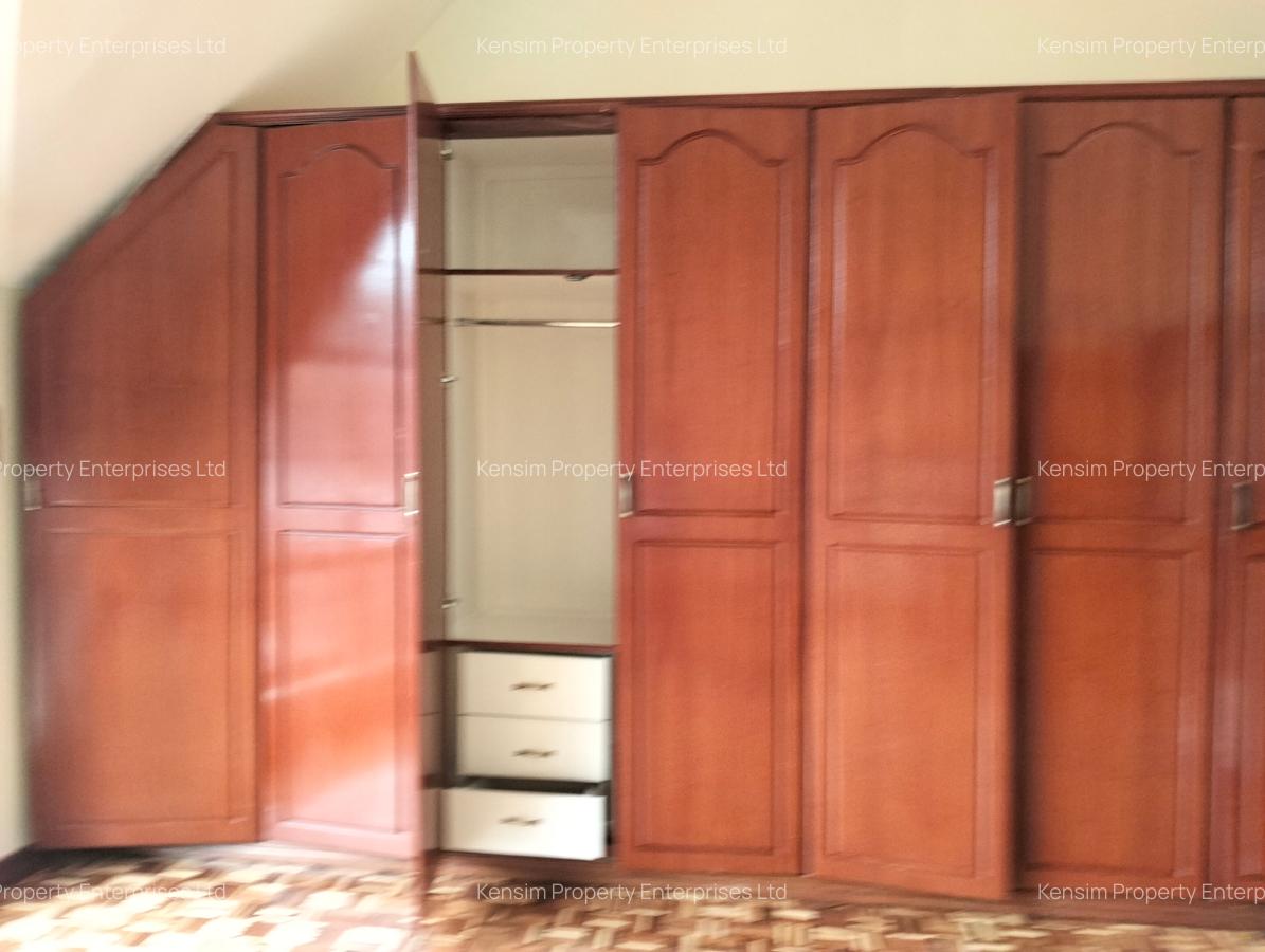 5 Bed Townhouse with En Suite in Westlands Area - 2