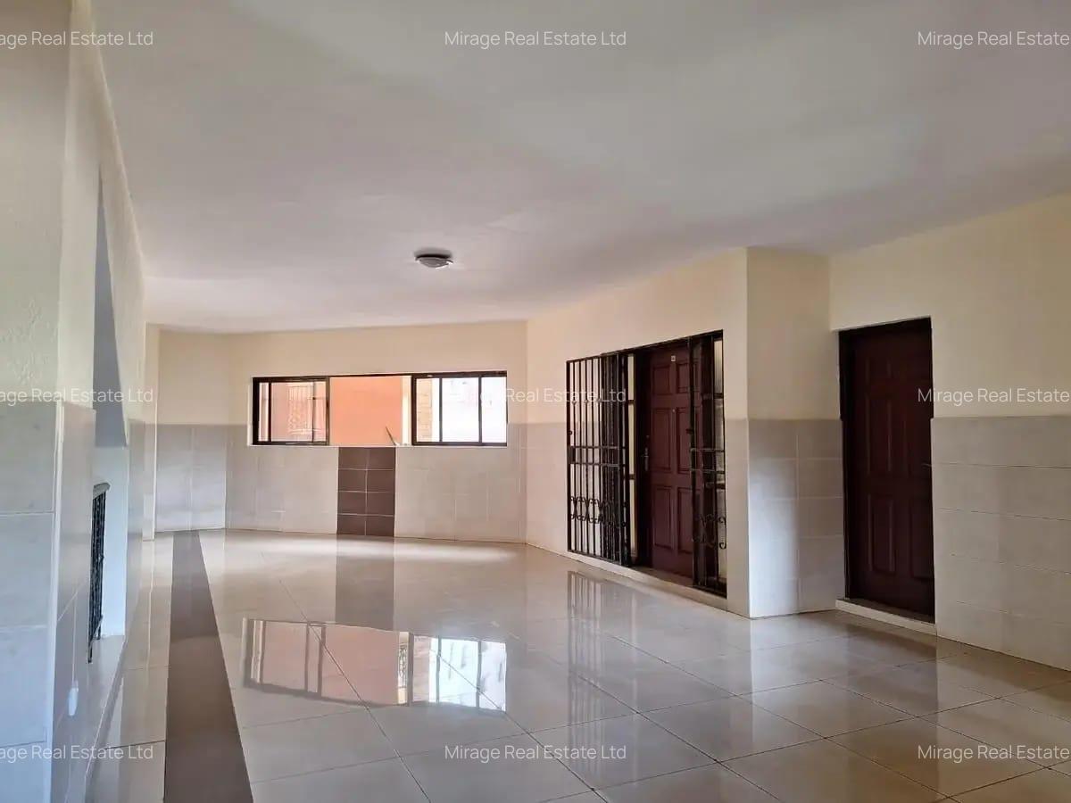 4 Bed Apartment with En Suite in Brookside - 5