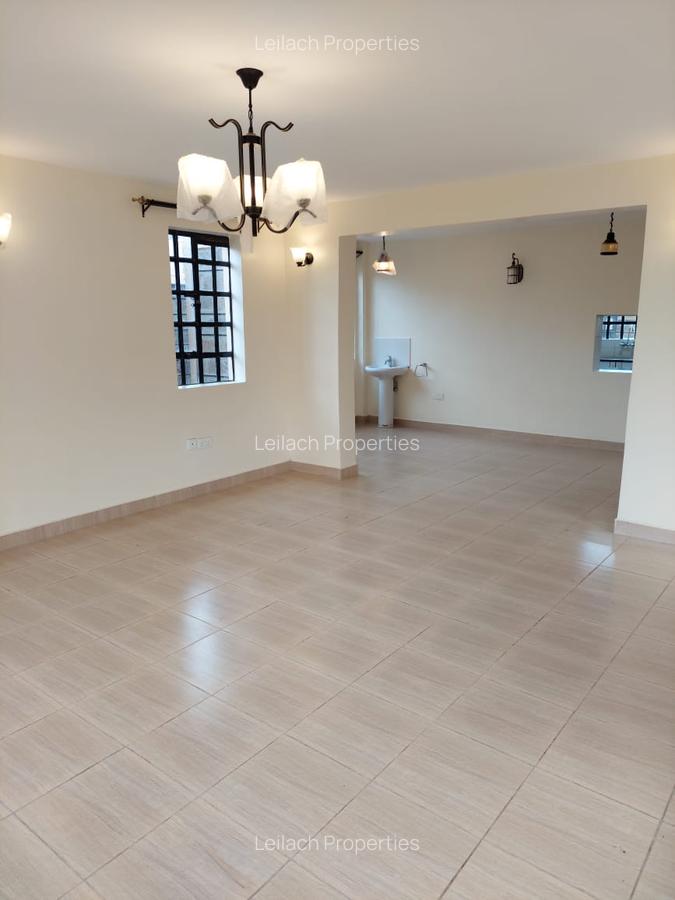 4 Bed House with En Suite in Ongata Rongai - 11