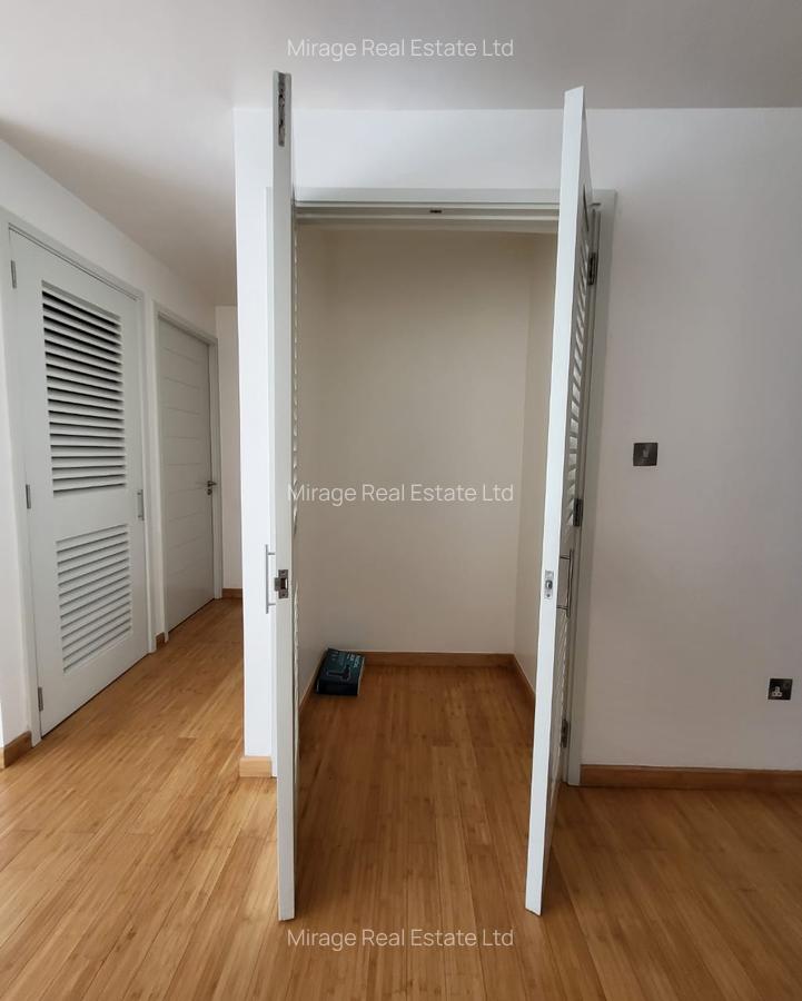 2 Bed Apartment with Swimming Pool in Garden Estate - 18