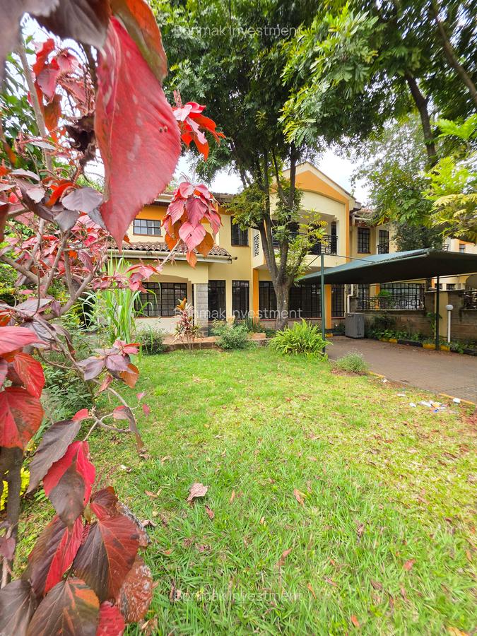 4 Bed Townhouse with En Suite at Lavington Green - 2
