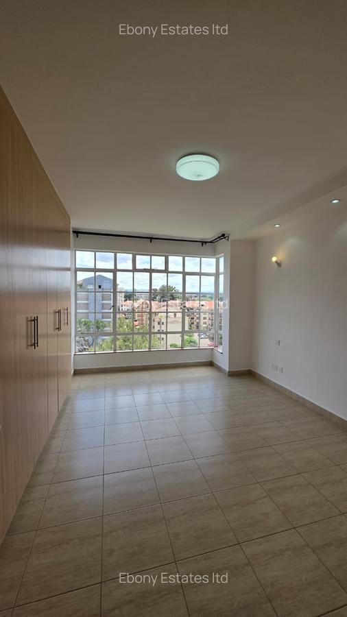 3 Bed Apartment with En Suite in Lavington - 14