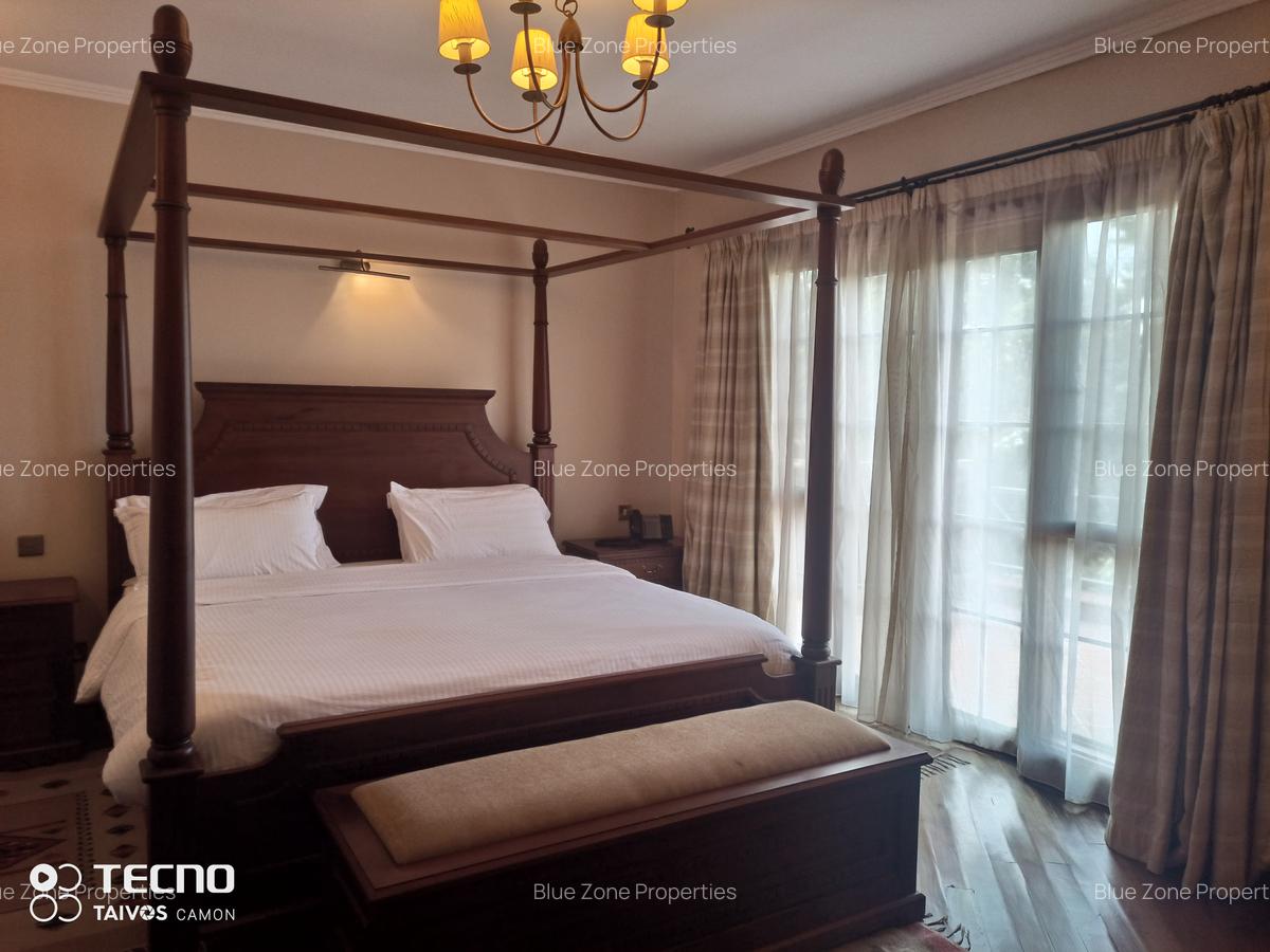 4 Bed Townhouse with En Suite at Windsor Ridgeways - 16
