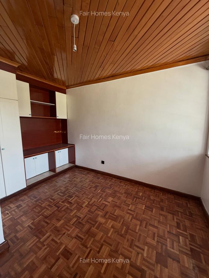 4 Bed Townhouse with En Suite at Amboseli Road - 11