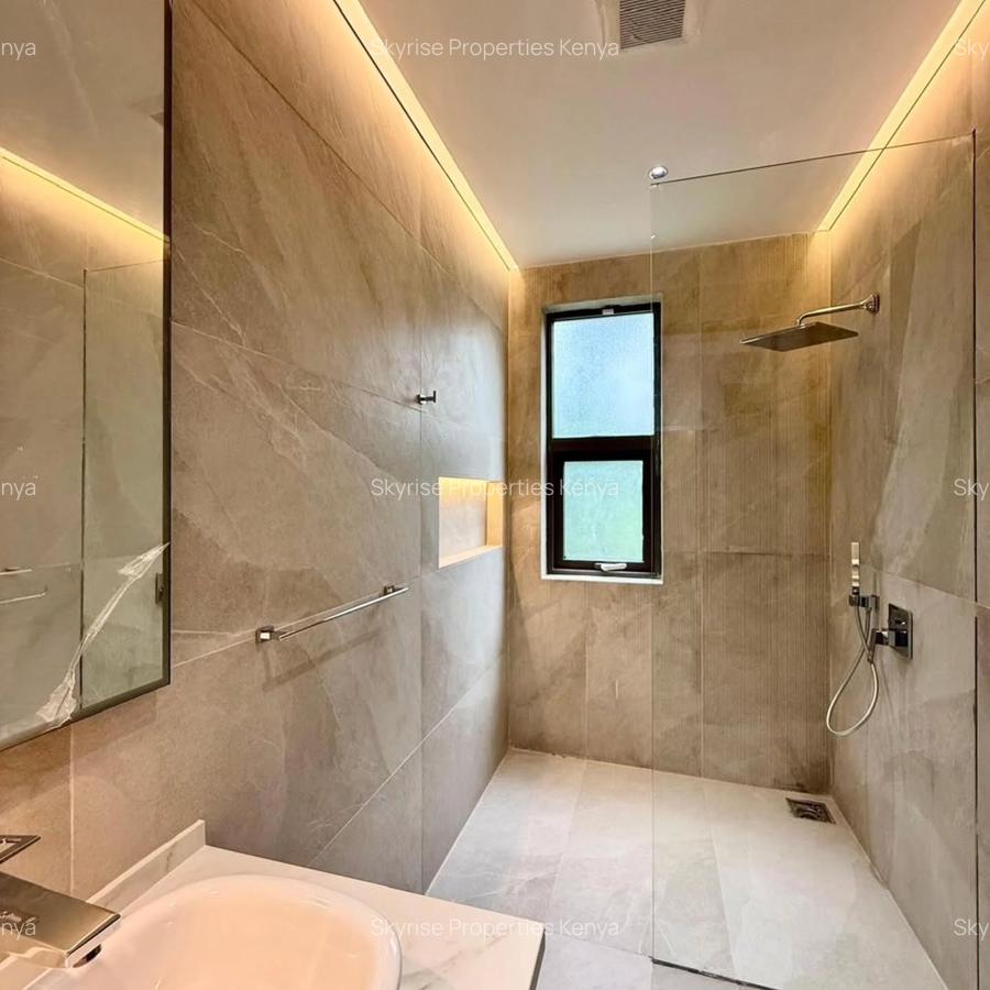 5 Bed Villa with Swimming Pool in Karen - 15