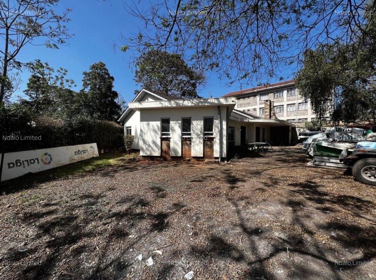 Commercial Property with Service Charge Included at Kilimani - 2