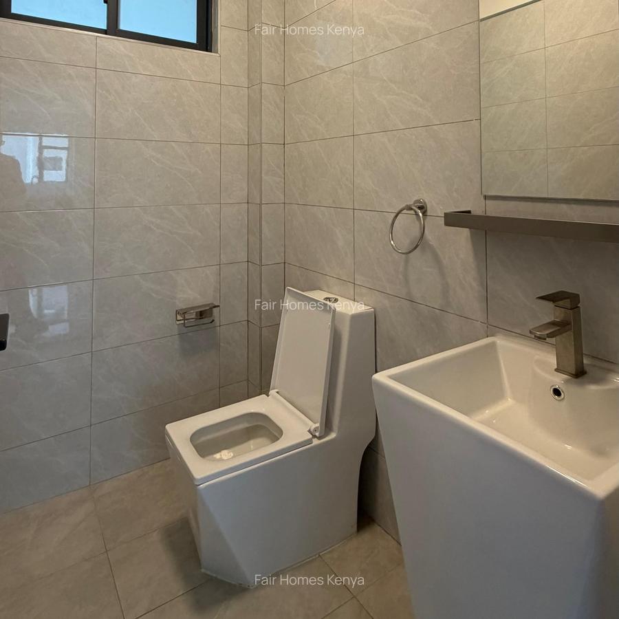 4 Bed Apartment with En Suite at Oledume Road - 17