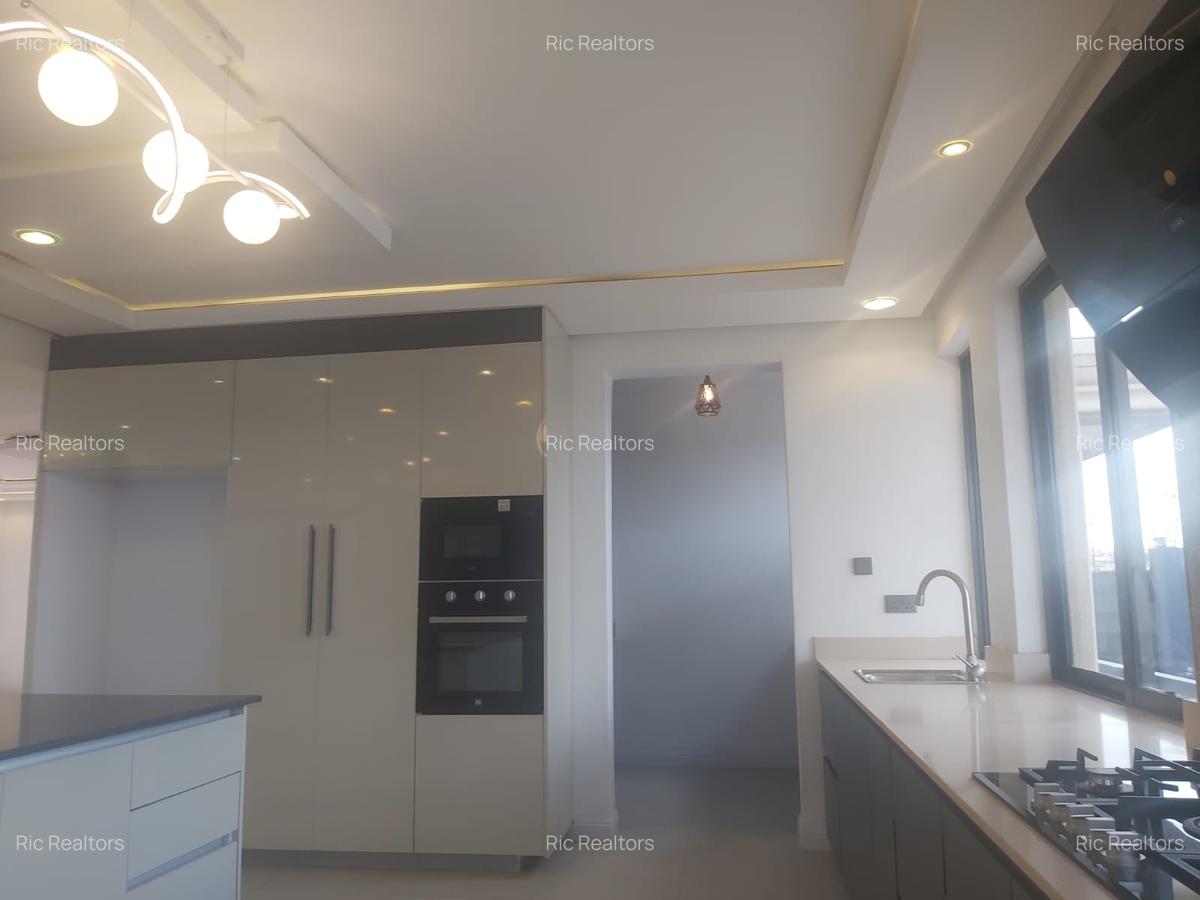 5 Bed House with En Suite at Thika Road - 11