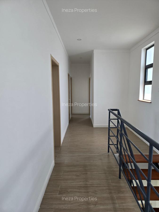 4 Bed House with En Suite in Ongata Rongai - 11