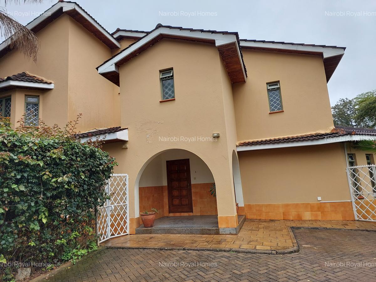 4 Bed Townhouse with En Suite at Lavington Road - 5