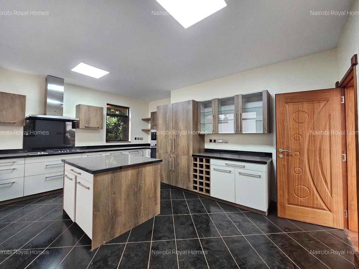 5 Bed Townhouse with En Suite at Elmolo Maji Mazuri - 18