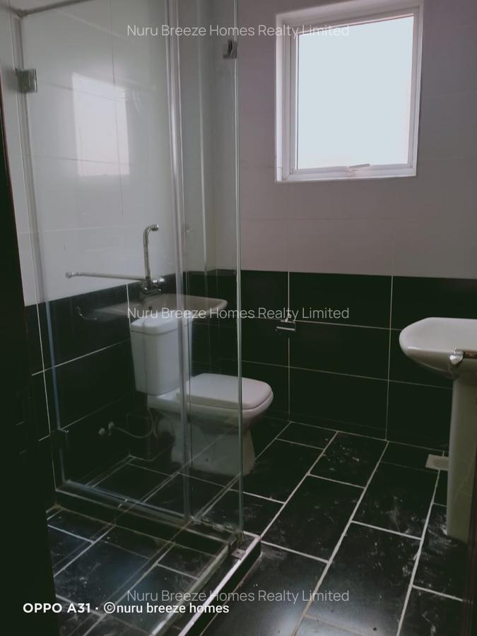 3 Bed Apartment with En Suite in Brookside - 16